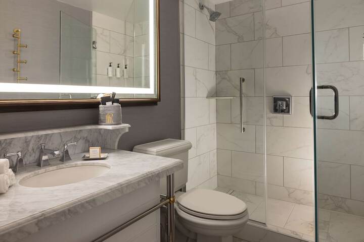 Bathroom shower