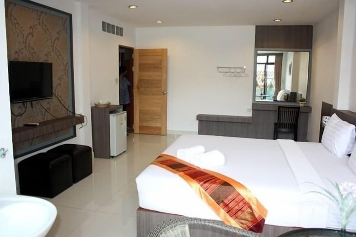 Room 9 of 52