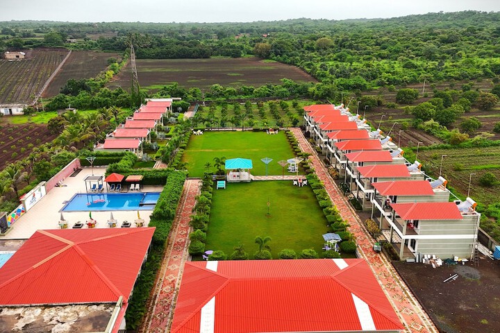 The Comfort Gir Resort