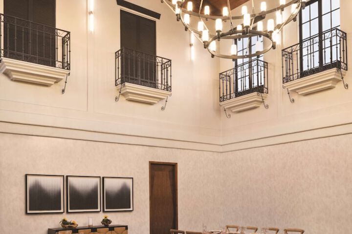 Meeting facility