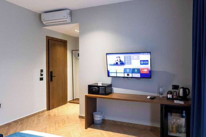 Room 45 of 265