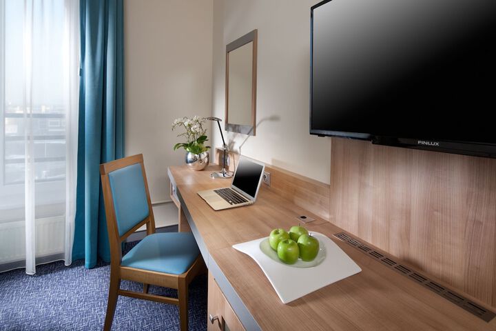 Room 18 of 111