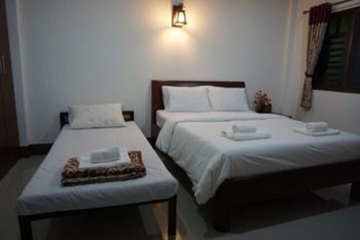 Room 8 of 27