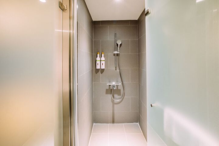 Room 141 of 210