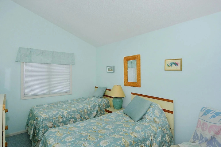 39586- 2 Admiral Road 8W by Long & Foster