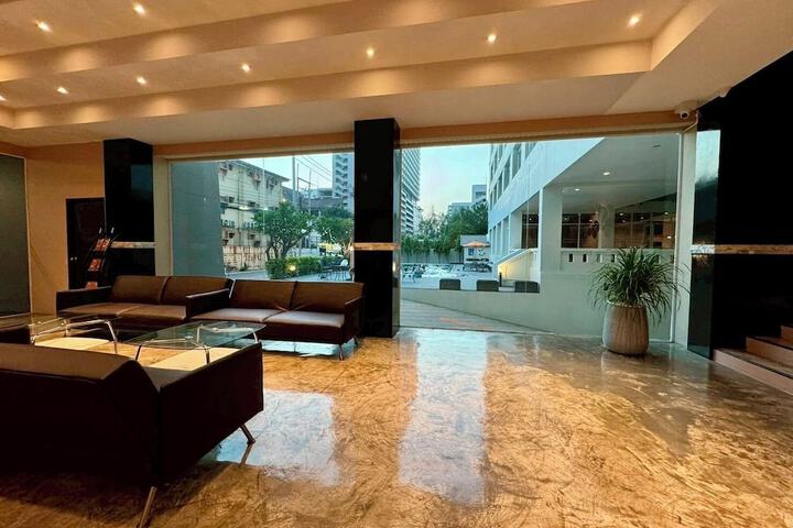 Hotel Lobby