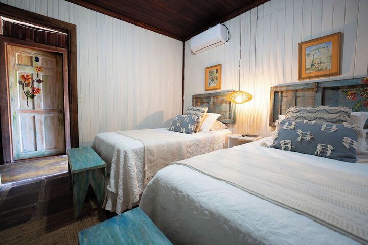 Room 10 of 21