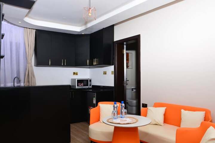 Room 3 of 9