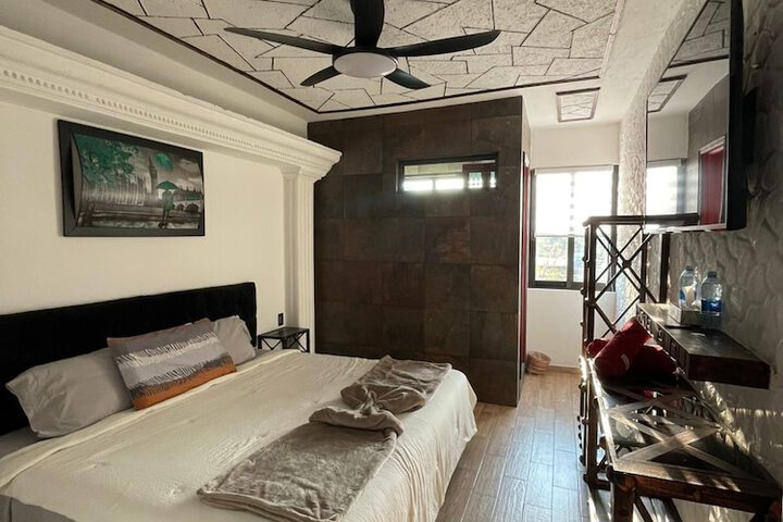 Room 5 of 24