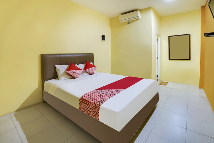 Room 13 of 26