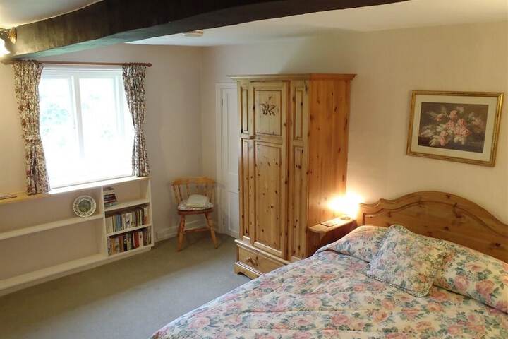 Room 2 of 56