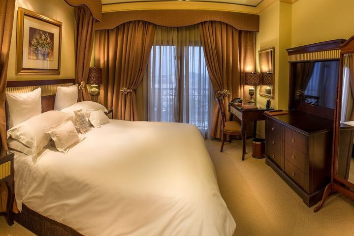 Room 20 of 95