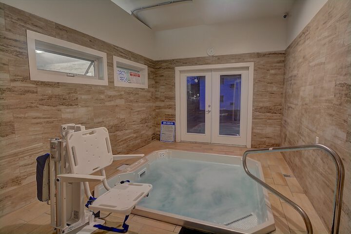 Indoor spa tub