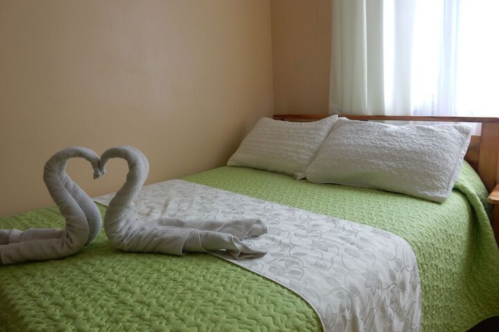 Room 2 of 27