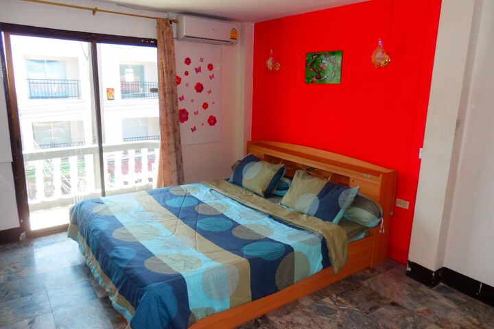 Room 13 of 29