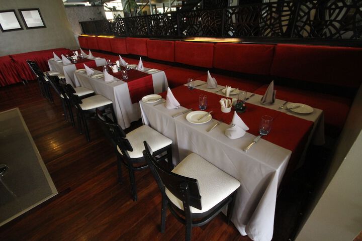 Dining 43 of 89