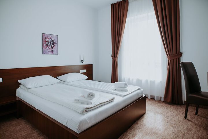 Room 10 of 57