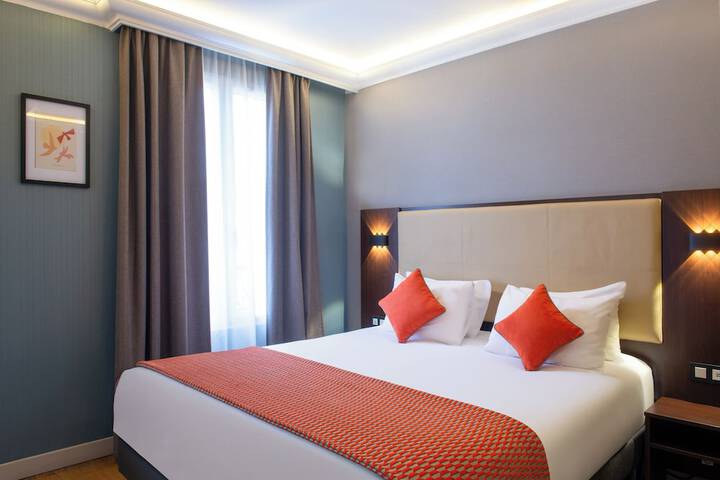 Room 5 of 26