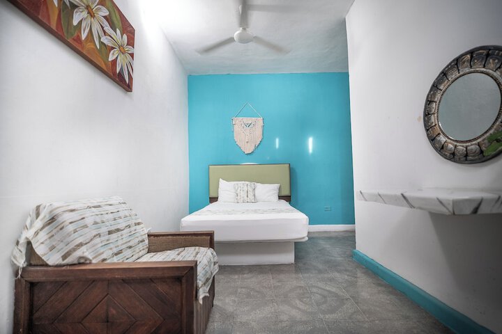 Room 25 of 59