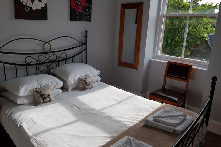 Room 13 of 50