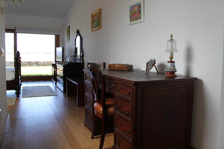 Room 11 of 41
