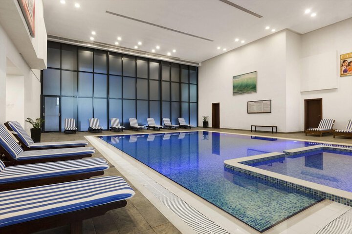 Hotel with Pool