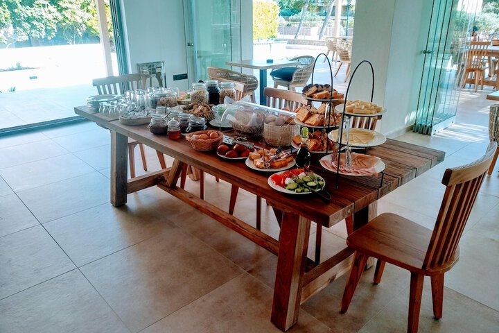 Dining 21 of 27