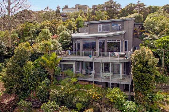 Bay View Escape - Whitianga Holiday Home
