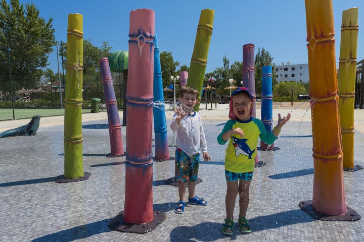 Pool 64 of 115