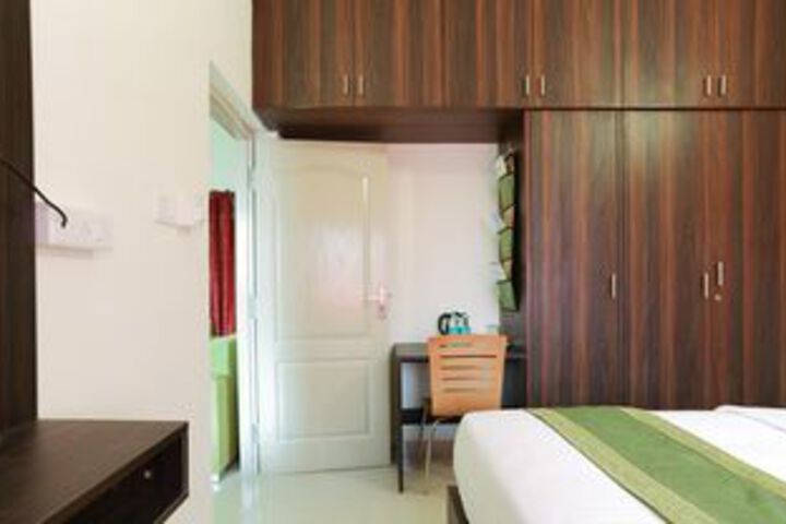 Room 25 of 62