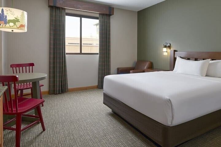 Room 34 of 72