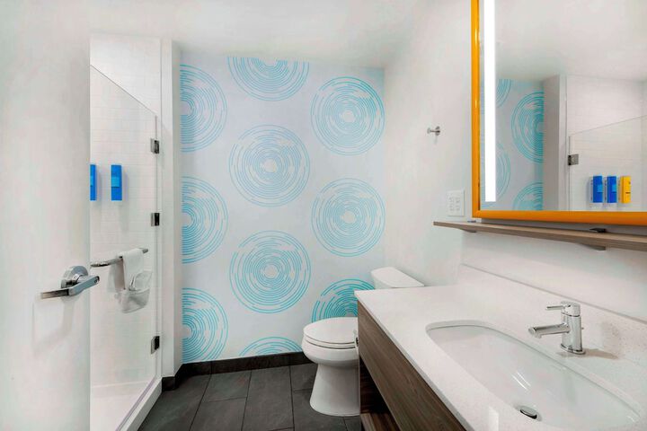 Bathroom shower