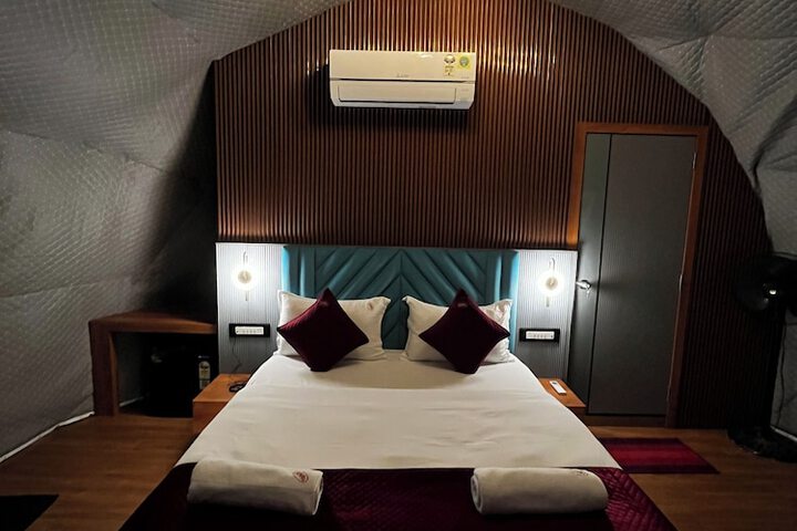 Room 9 of 41