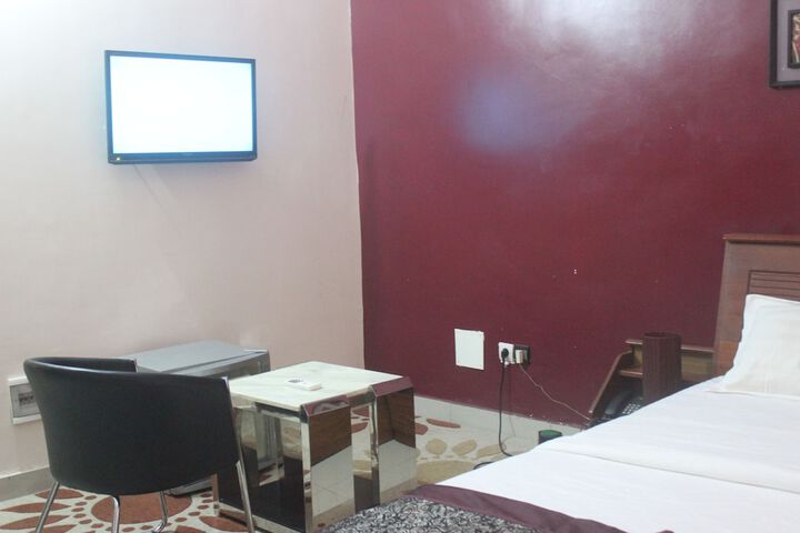 Room 5 of 45