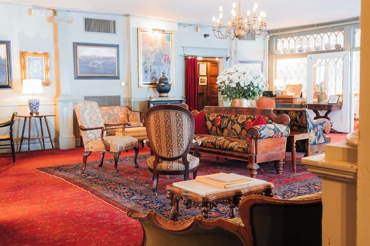 Lobby sitting area