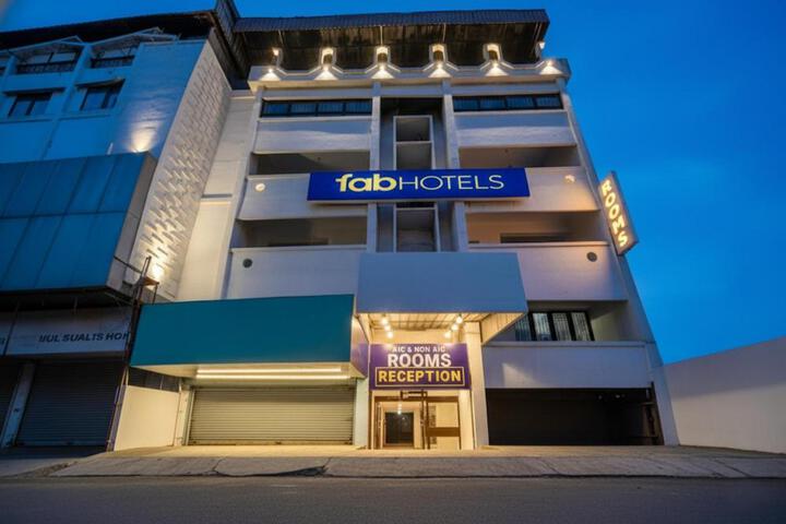 FabHotel Bluemoon