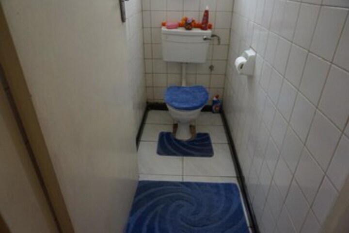 Room 4 of 19