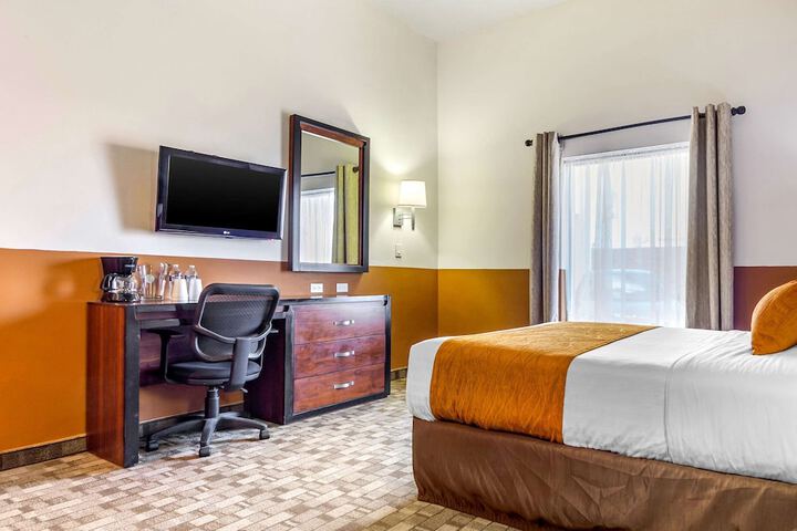 Room 12 of 37