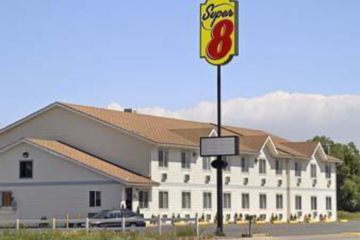 Image of Super 8 by Wyndham Sheridan