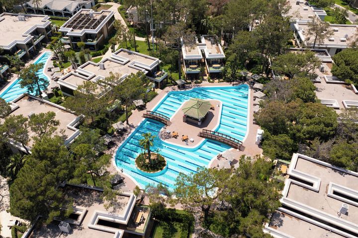 Pool 152 of 518