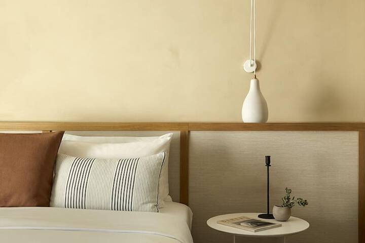 Room 3 of 47