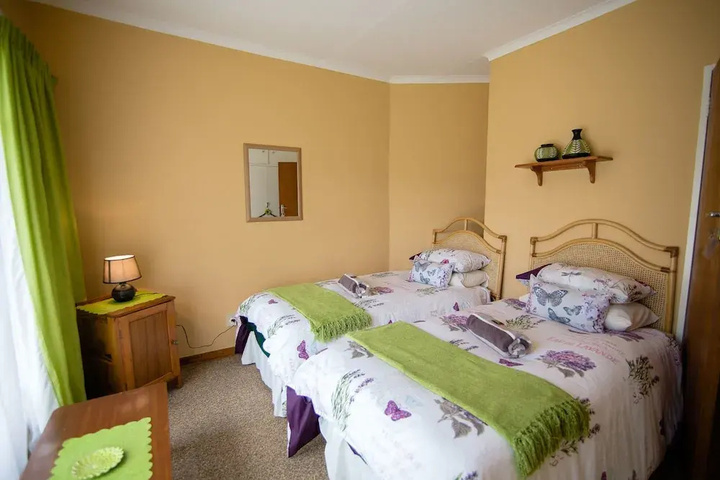 Room 5 of 19