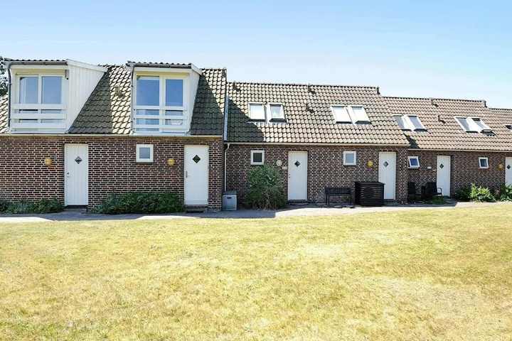 Spacious Holiday Home in Rømø near Sea