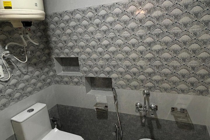 Room 46 of 61
