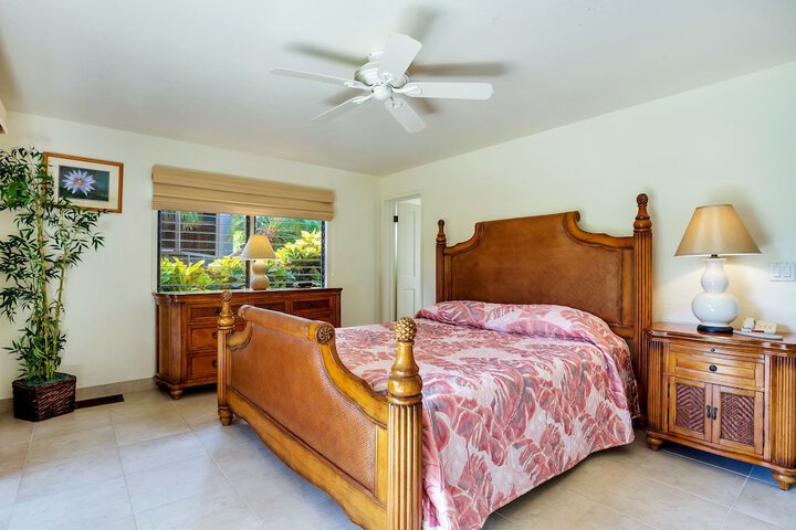 Room 6 of 70