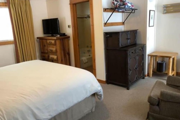 Hotel Interior 105 of 139