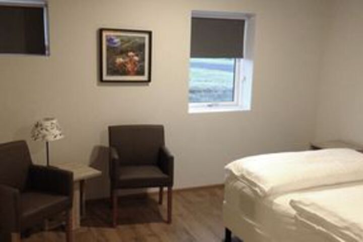 Room 8 of 14