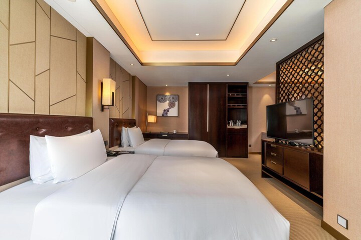 Room 30 of 49
