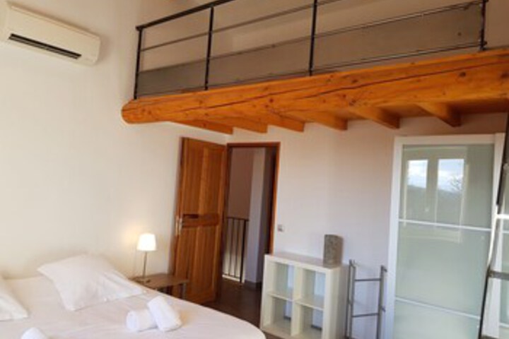 Room 34 of 51