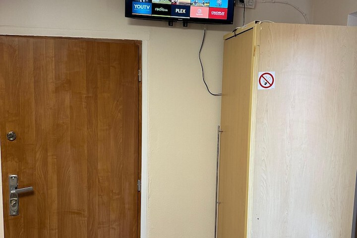 Room 5 of 25